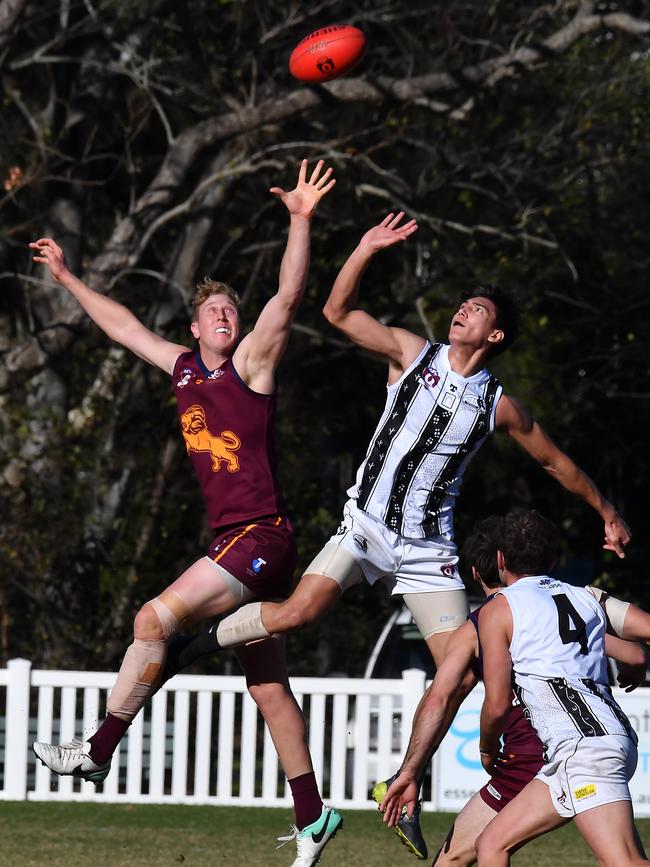 The big Ruckmen go up. . Picture, John Gass