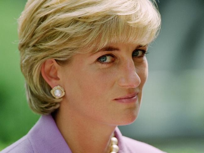 UNITED STATES - JUNE 17:  Diana, Princess of Wales, at the Red Cross Headquarters in Washington to make a speech for the anti-landmines campaign  (Photo by Tim Graham Photo Library via Getty Images)