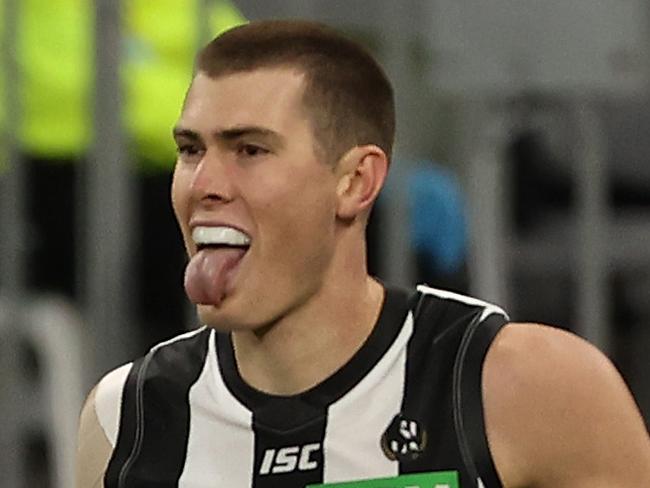 PERTH, AUSTRALIA - OCTOBER 03: Mason Cox of the Magpies celebrates a goal during the AFL First Elimination Final match between the West Coast Eagles and the Collingwood Magpies at Optus Stadium on October 03, 2020 in Perth, Australia.  (Photo by Paul Kane/Getty Images)