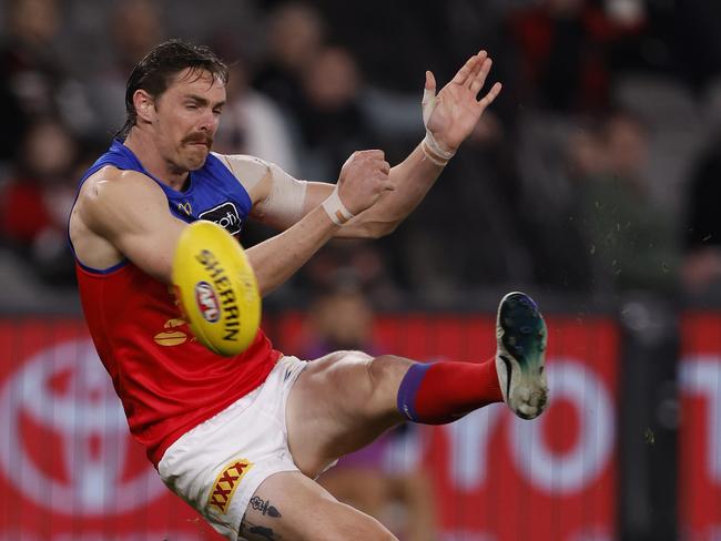 Joe Daniher’s manic snap early in the second term against St Kilda. (Photo by Darrian Traynor/Getty Images)