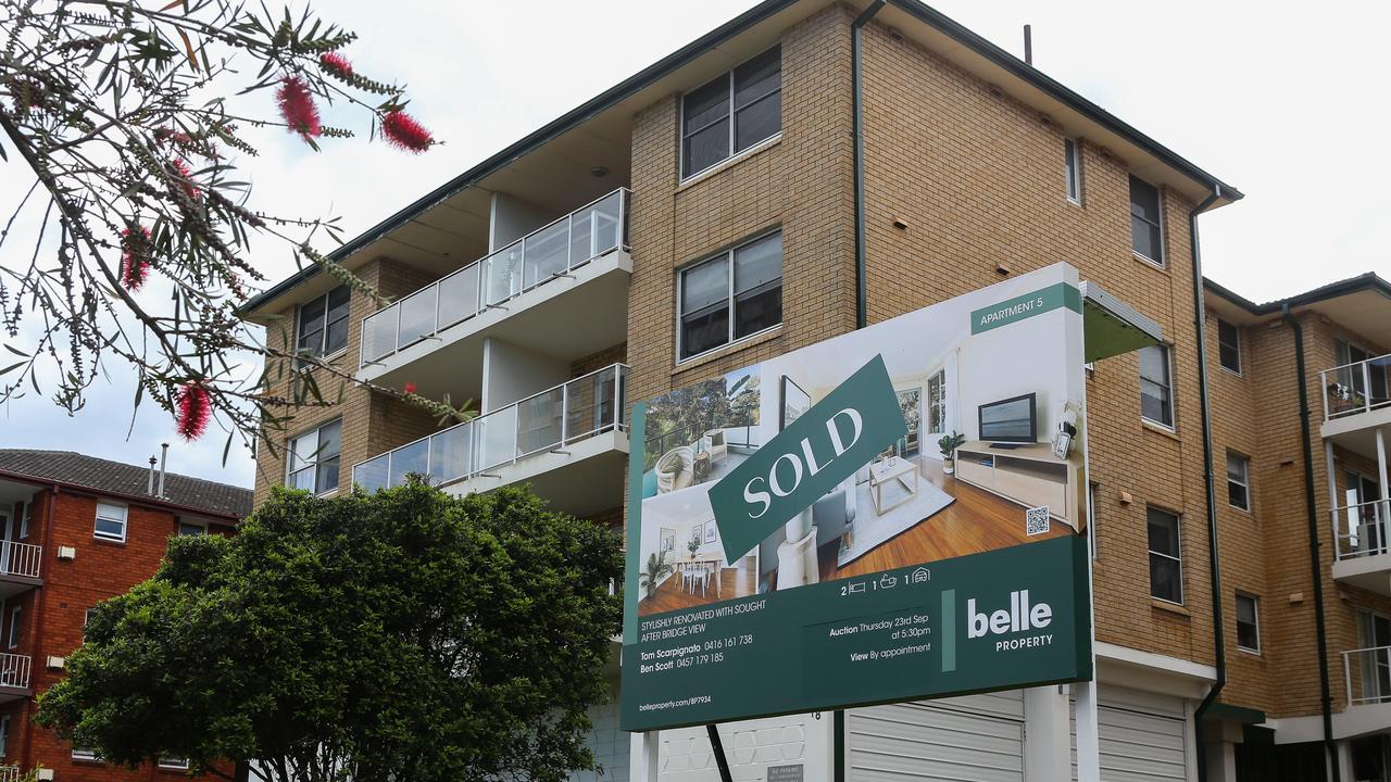 The median property prices in Sydney is now $982,000. Picture: NCA NewsWire / Gaye Gerard