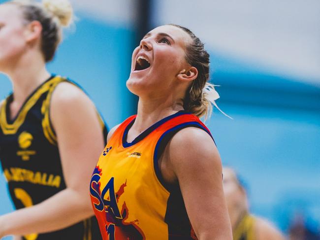 Sienna Lehmann in action for South Australia at the 2025 Basketball Australia Under-20 National Championships. Picture: Taylor Earnshaw