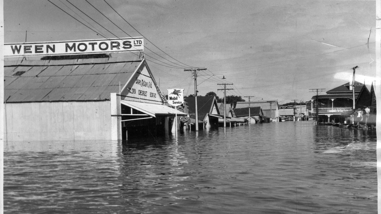 Main street of Mannum – down stream from Loxton, under 8 to 10ft (2.4m to 3m) of water during flooding of the River Murray in 1956.