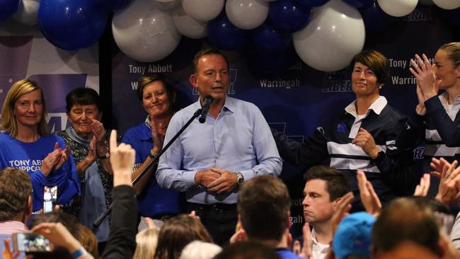 Tony Abbott addresses his supporters, flanked by his wife, daughters, sisters and mum. Picture: Tim Hunter.