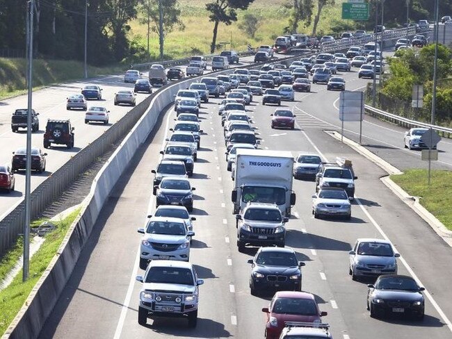 Generic traffic photo (Pacific Highway Mudgeeraba).