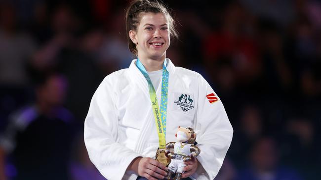 COVENTRY, ENGLAND – AUGUST 01: Gold Medalist Tinka Easton at the Birmingham 2022 Commonwealth Games (Photo by Dean Mouhtaropoulos/Getty Images)