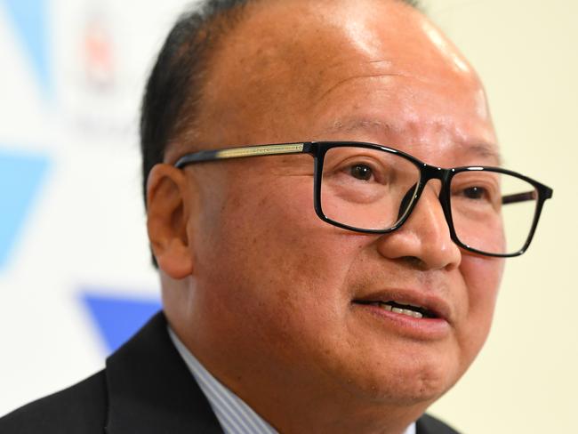 Oceania Federation of Chinese Organisations president Sunny Duong speaks to media following a tour of the intensive care unit at the Royal Melbourne Hospital in Melbourne, Tuesday, June 2, 2020. Alan Tudge has accompanied the Oceania Federation of Chinese Organisations president Sunny Duong who has donated more than $37,000 to Royal Melbourne Hospital. (AAP Image/James Ross) NO ARCHIVING