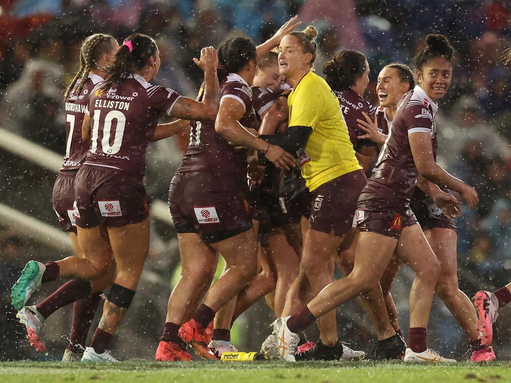 Emma Paki (right) and her Queensland teammates during Game II in Newcastle. (Photo by Scott Gardiner/Getty Images)