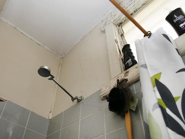 The bathroom where Ms Shanahan allegedly suffered electric shock. Picture: Peter Clark