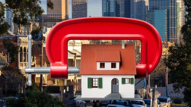 Melbourne housing shrinkflation story (artwork) - for herald sun real estate