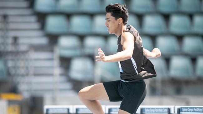 Zaid Khan from Wests in the U17 400m final. Picture: Julian Andrews