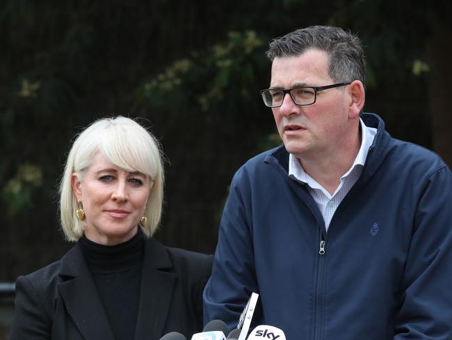 MELBOURNE, AUSTRALIA - NewsWire Photos, NOVEMBER 4, 2022. Victorian Premier, Daniel Andrews pictured with his wife Catherine, and the Minister for Environment and Climate Action, Lily DÃAmbroio, make an announcement at Pawfield Park Fenced Dog Park in Melbourne. Picture: NCA NewsWire / David Crosling