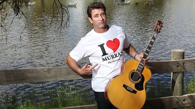 Singer Pete Murray blown away by the River Murray | The Advertiser