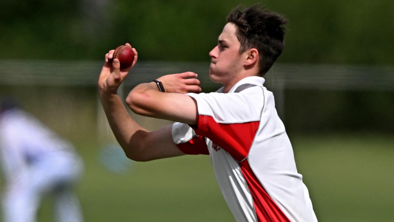 Darcy Thomas in action for Gisborne. Picture: Andy Brownbill