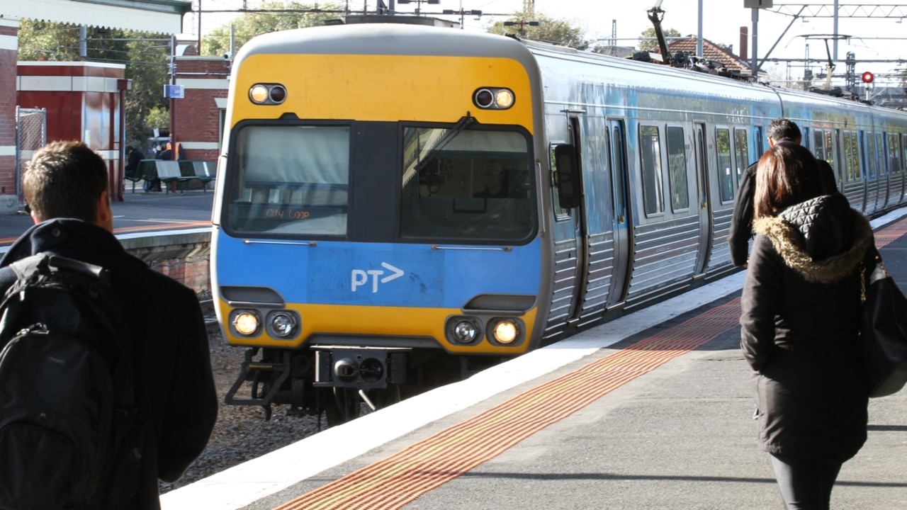 Melbourne commuters to experience travel pain with buses replacing trains