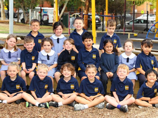 Ashby Primary School 2025 Prep B front Aria Wadey-Hanson, Alfie Davis, Gabe Paquola,Octavia Klaassen, Benji Davis, Zac Pag-Ong. Middle Annie Zehnwirth, Mitch Amor, Mila Flaccavento, Gus IÃAnson, William Thorgood, Aiza Khan, Charlotte Moore, Ferhin Azizi. Back Orlando Krnjeta, Phoebe Mayall, Arthur Collings, Miller Moore