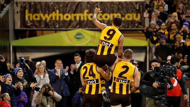 Shaun Burgoyne is chaired off the MCG on Saturday. Picture: Michael Willson/AFL Media/Getty Images