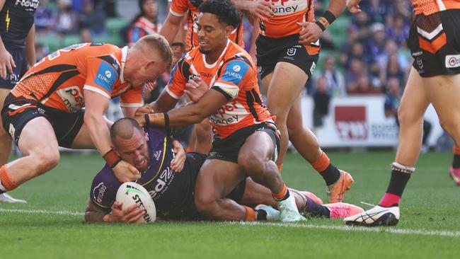 Nelson Asofa-Solomona of the Storm scores a try (Photo by Mike Owen/Getty Images)