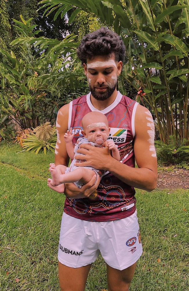 Darryl McDowell-White with his son Zaiya.