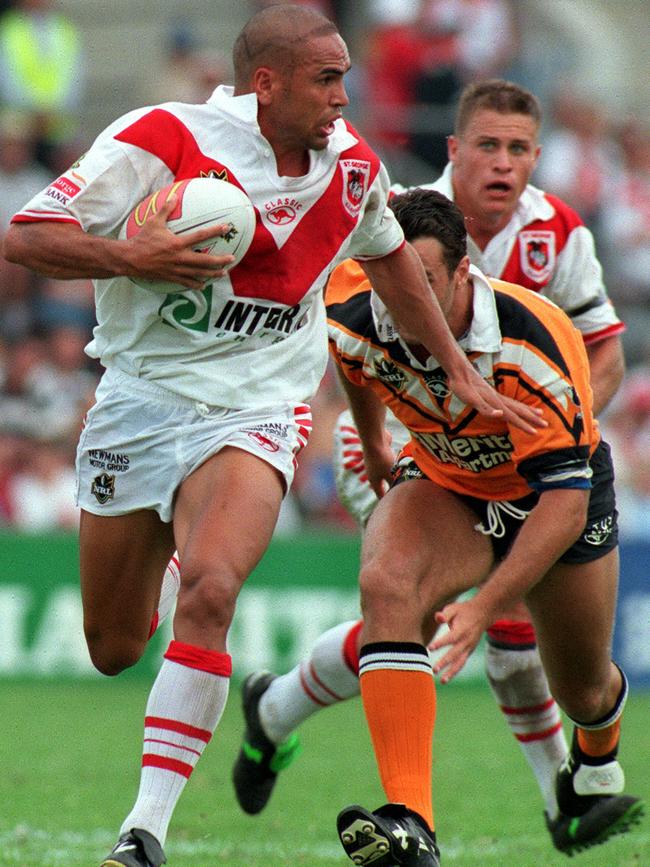 Anthony Mundine playing for St George Illawarra vs. Wests Tigers, March 12, 2000.
