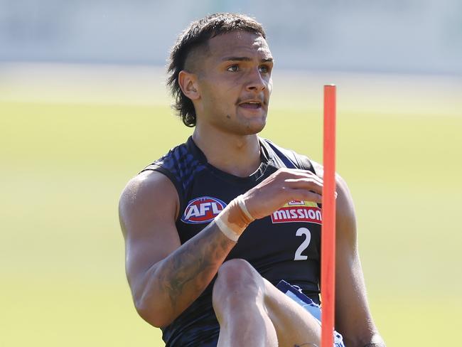 NCA. MELBOURNE, AUSTRALIA. 5th March, 2025 . Western Bulldogs training at Whitten Oval .   Bulldog Jamarra Ugle-Hagan during todays session   .  Picture: Michael Klein