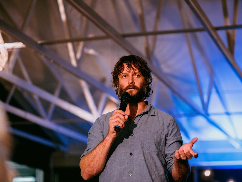 Archibald Prize winning artist Ben Quilty spoke to the Friends of the Coffs Harbour Regional Gallery.