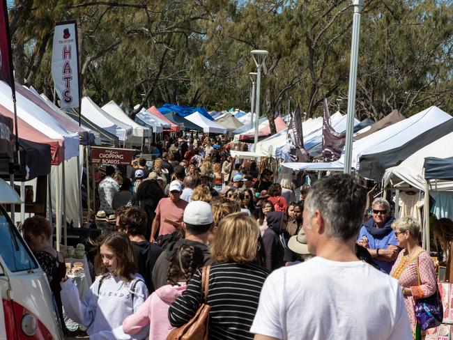 Crowd at Byron Community Market.