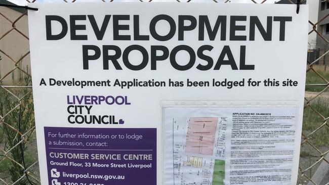 The development application is currently on public exhibition. Some residents have welcomed more retail and restaurant offerings. 