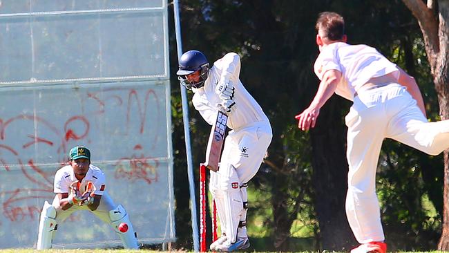 Kamsen Rajah batting for Warringah at Weldon Oval.