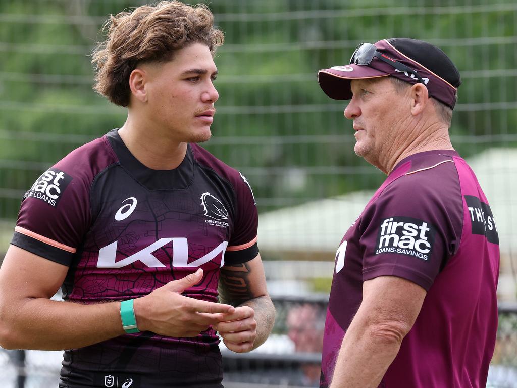 NRL 2024: Reece Walsh instructed to calm down by coach Kevin Walters in ...