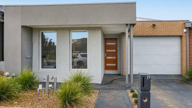 A two-bedroom house in Mickelham is up for grabs for $350,000-$380,000. Picture: realestate.com.au