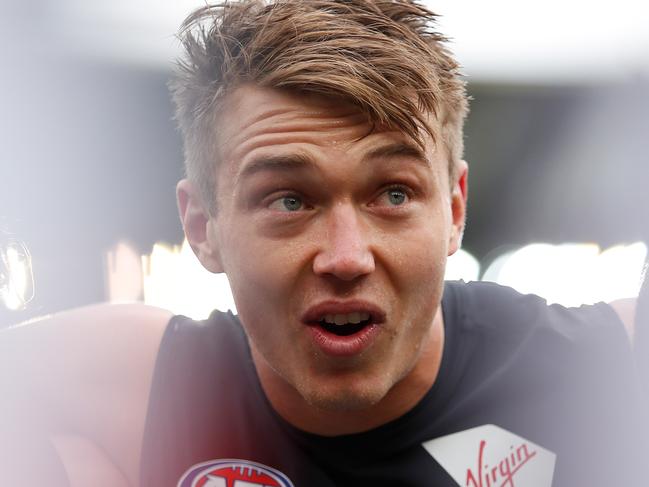 MELBOURNE, AUSTRALIA - JUNE 23: Patrick Cripps of the Blues speaks to his players during the 2018 AFL round 14 match between the Collingwood Magpies and the Carlton Blues at the Melbourne Cricket Ground on June 23, 2018 in Melbourne, Australia. (Photo by Michael Willson/AFL Media/Getty Images)