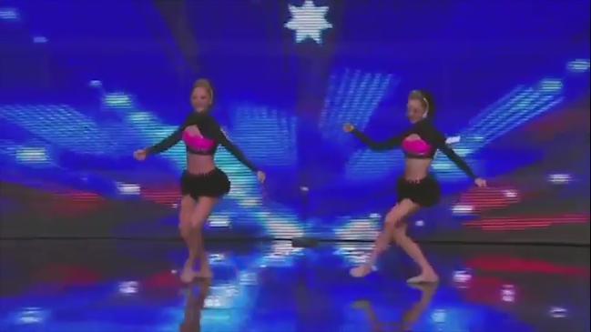 Acrobat Twins Teagan And Samantha Rybka On Agt Daily Telegraph 0132