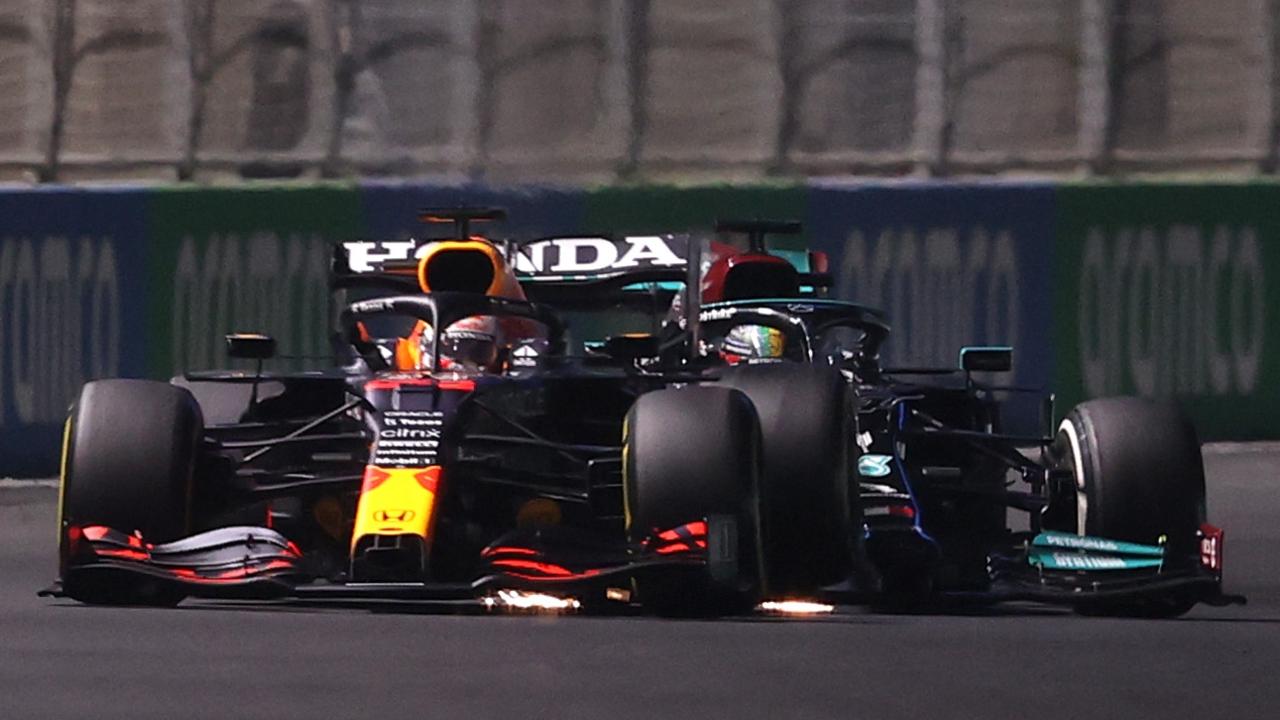 Max Verstappen, Lewis Hamilton Diperingatkan untuk Tidak Tabrakan di Grand Prix Abu Dhabi, Michael Masi, Peringatan FIA, Direktur Balap, Perilaku Tidak Etis