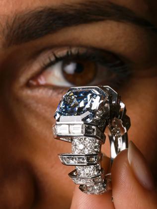 Cartier blue 2024 diamond ring