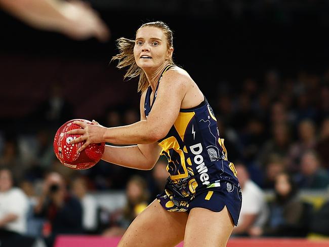 MELBOURNE, AUSTRALIA - MAY 29: Stephanie Wood of the Lightning looks to pass the ball during the round 12 Super Netball match between Melbourne Vixens and Sunshine Coast Lightning at John Cain Arena, on May 29, 2022, in Melbourne, Australia. (Photo by Daniel Pockett/Getty Images)