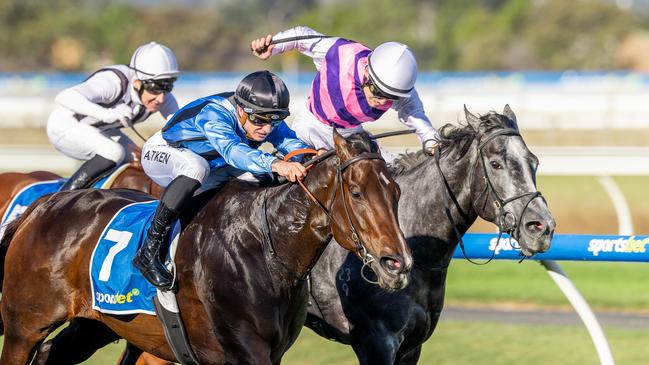 Sghirripa (inside) does battle with Asfoora in the Group 3 Irwin Stakes last month. Picture: Makoto Kaneko