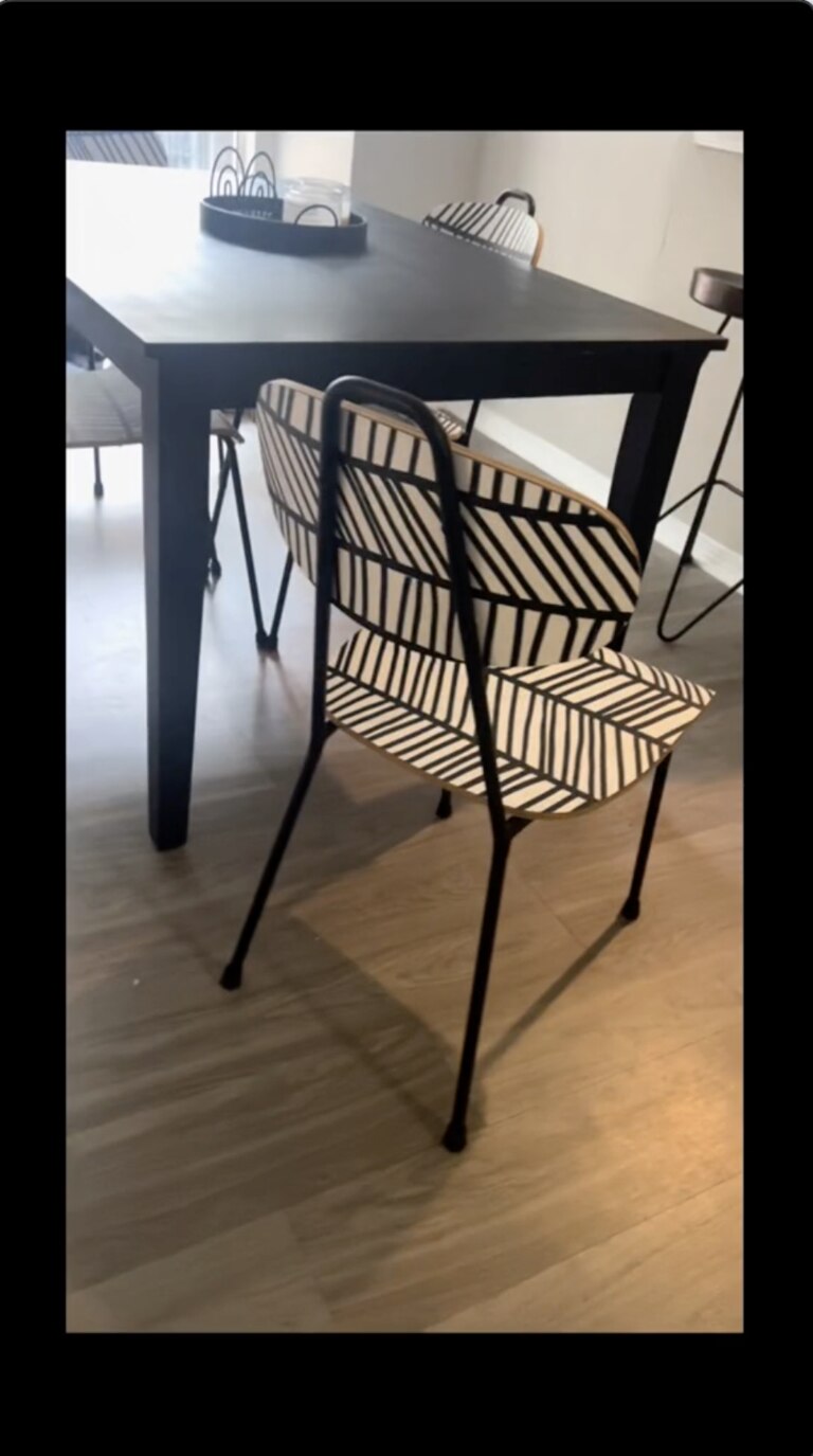 Marlie Tressler bought the chairs on Facebook Marketplace. Picture: TikTok.