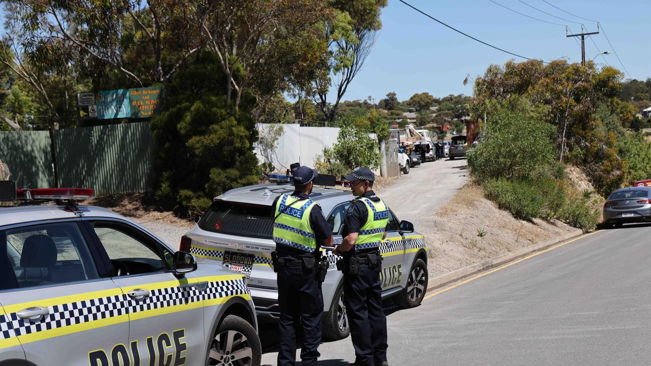 ADELAIDE, AUSTRALIA - NewsWire Photos December 2 2022: Police at a scene on Morrow Road Lonsdale. NCA NewsWire / David Mariuz