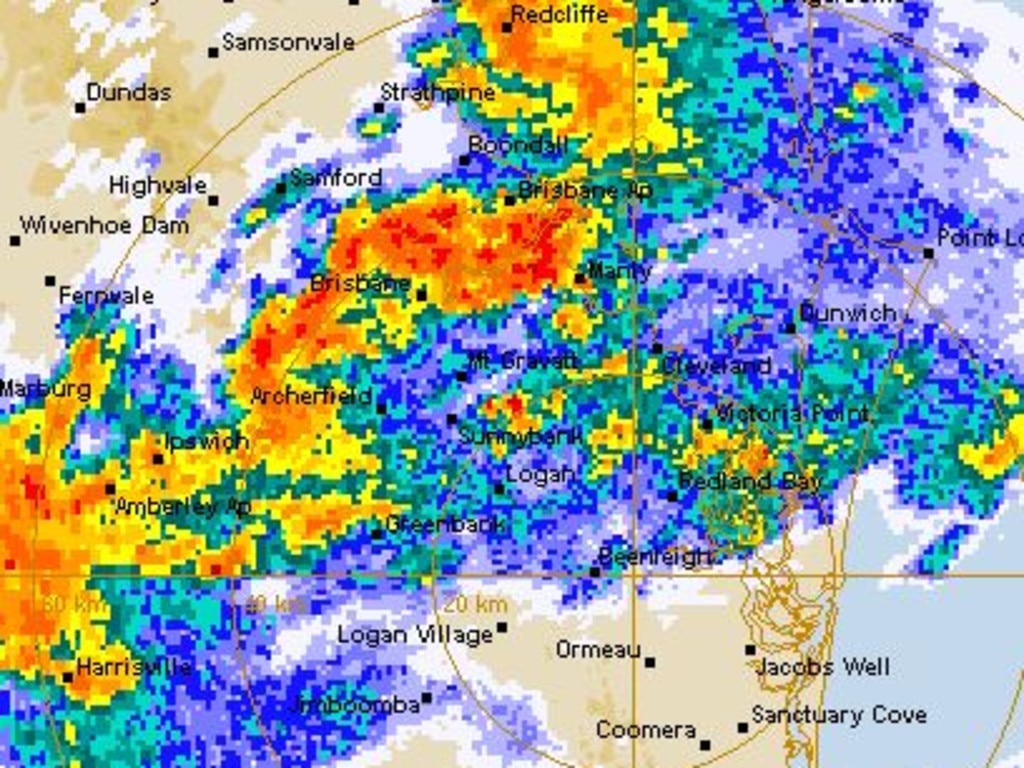 The Bureau warned of heavy rainfall that may lead to flash flooding across Brisbane late on Wednesday night.