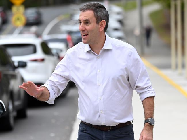 GOLD COAST, AUSTRALIA - NewWire Photos - JULY 15, 2023. Federal Treasurer Jim Chalmers greets voters at Arundel State School, during the seatÃs by-election, following the resignation of Stuart Robert. Picture: Dan Peled / NCA Newswire