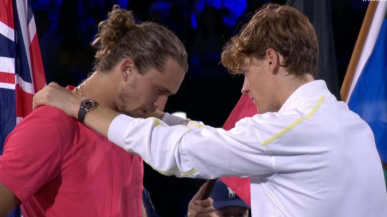 Tennis Champion Offers Words of Comfort to Disappointed Runner-Up Amidst Heckling Controversy