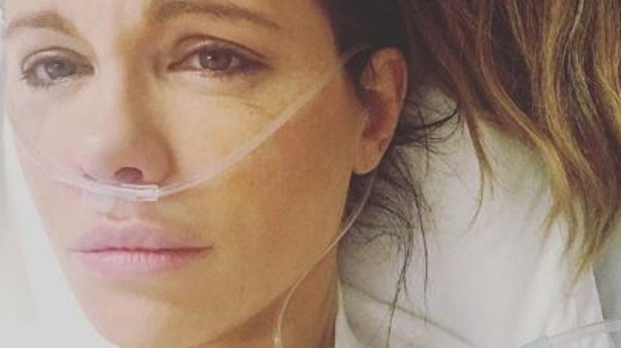 Kate Beckinsale Actor Hospitalised With Ovarian Cyst Daily Telegraph