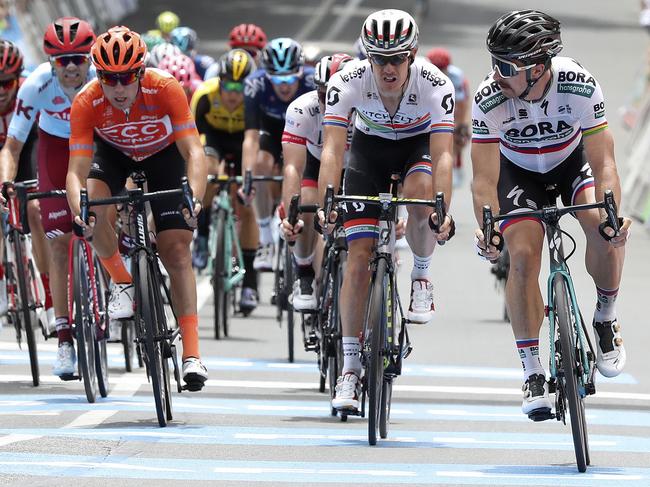 CYCLING - Tour Down Under - Stage 3 - Lobethal to Uraidla. Luis Leon Sanchez and Peter Sagan hit the line together in the sprint. - Sagan looks over to Sanchez to check on his victory. Picture SARAH REED