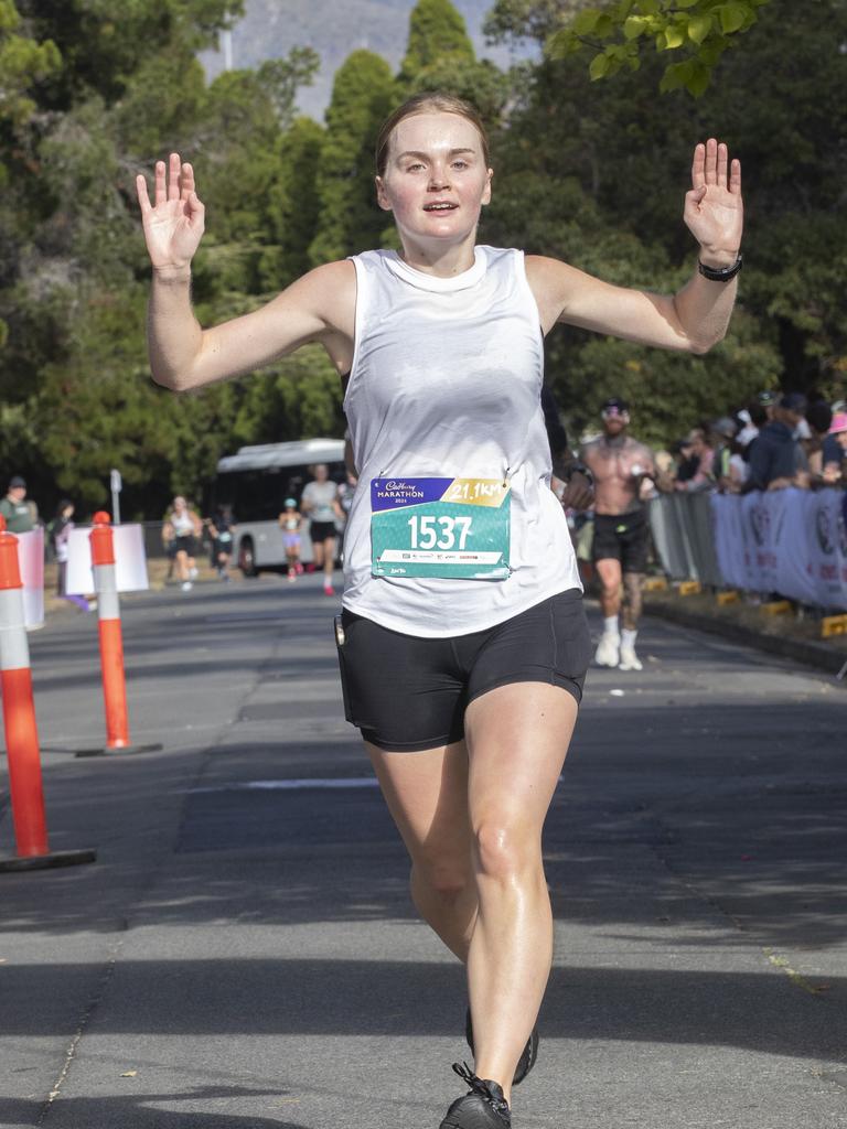 Cadbury Marathon, Beth McGregor. Picture: Chris Kidd