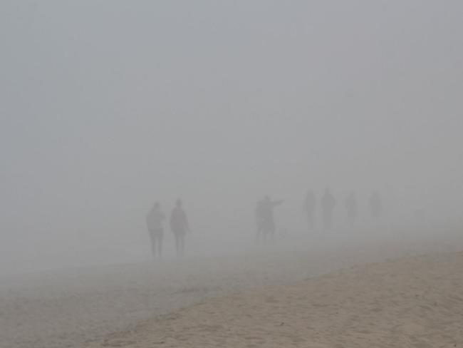 A blanket of thick fog rolled in over Port Phillip Bay on Saturday afternoon to completely engulf many of Melbourne’s bayside suburbs.