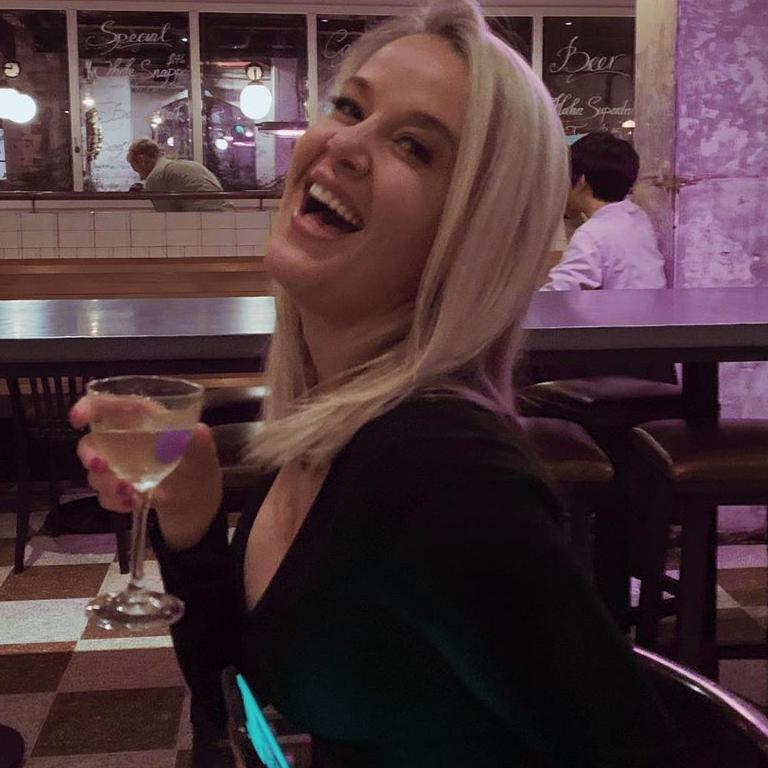 Jana Hocking’s ‘obnoxious’ date made her realise she often gets too drunk on dates. Picture: Instagram.