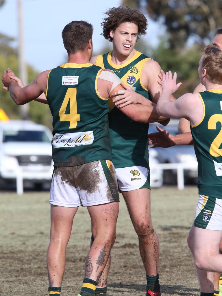 Bell Park Versus Leopold Pictures | Geelong Advertiser