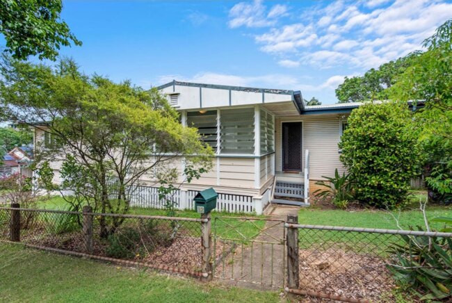 32 Ilford st Gordon Park sold for $1.29m. The buyer intends to demolish the property. Picture: Ray White Real Estate