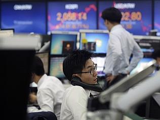 Pound ‘flash crash’ points to volatility